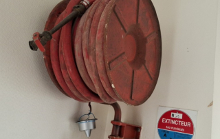 devidoir_batiment sg hoedic_rdc_pieces de vie cafeteria sejour salle tv_1